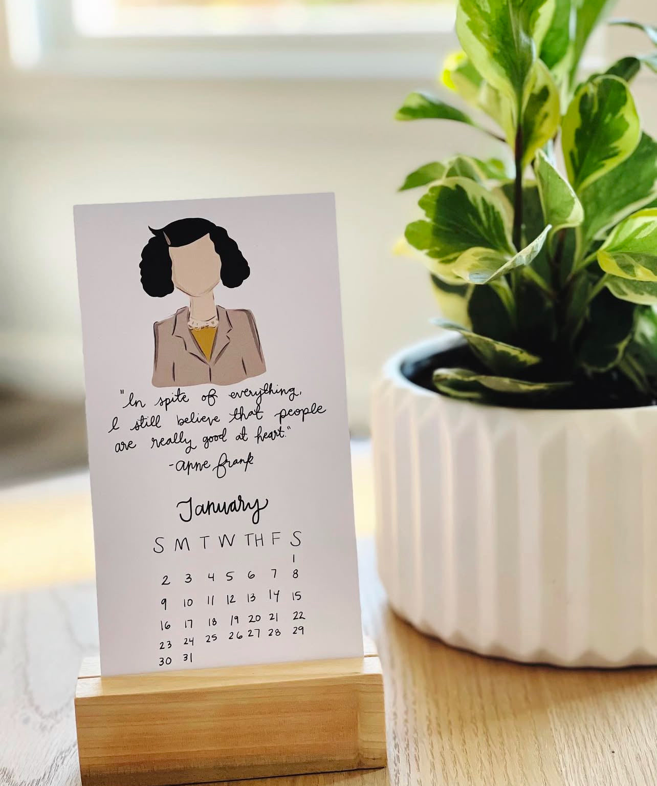 2026 Inspirational Women Desk Calendar (Pre-order)