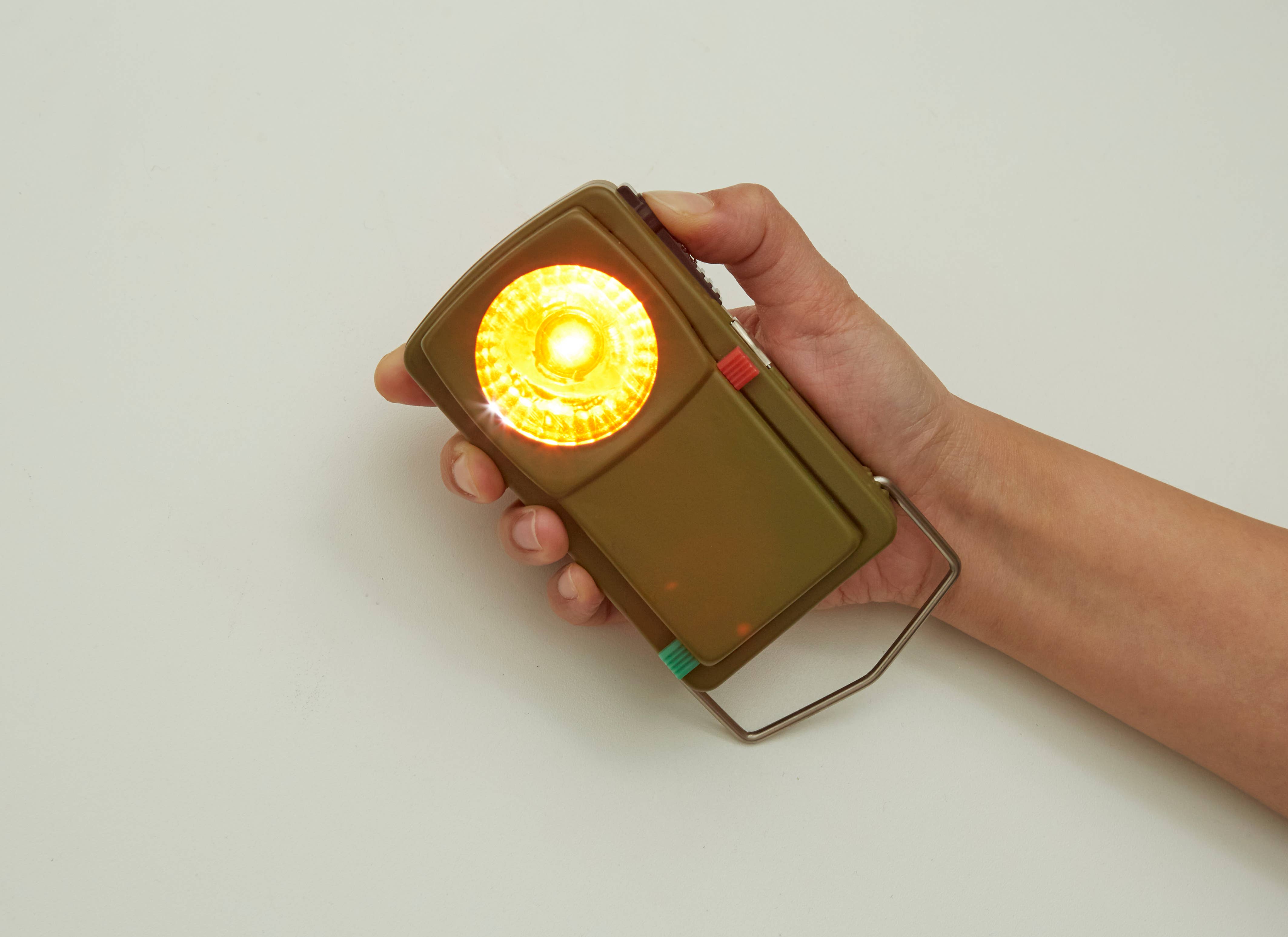 Morse deals code flashlight