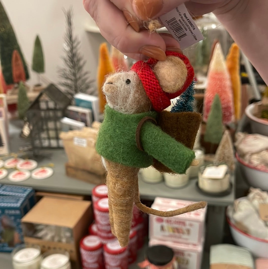 Felt Mouse with Tree